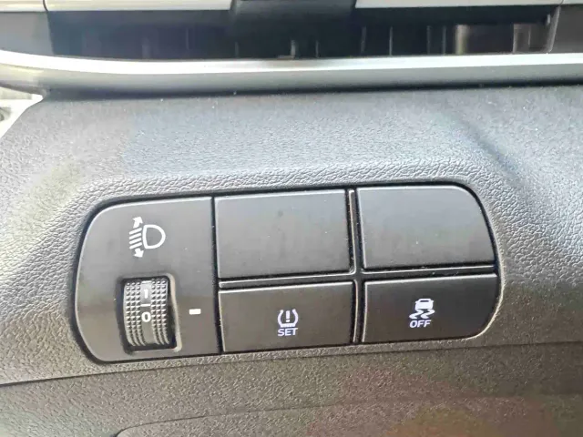 Hyundai Elantra — Фото автомобиля 24