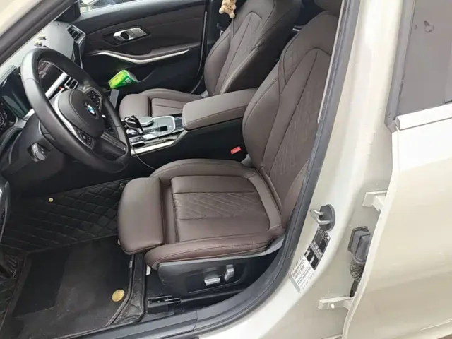 BMW 3 Series — Фото автомобиля 14