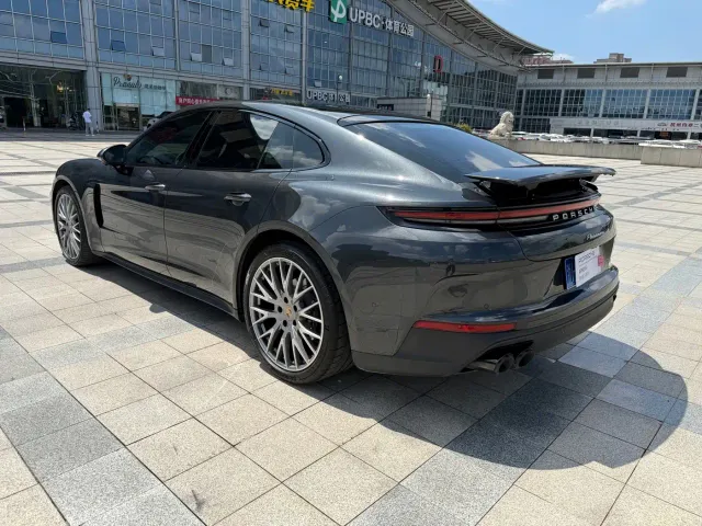 Porsche Panamera — Фото автомобиля 11