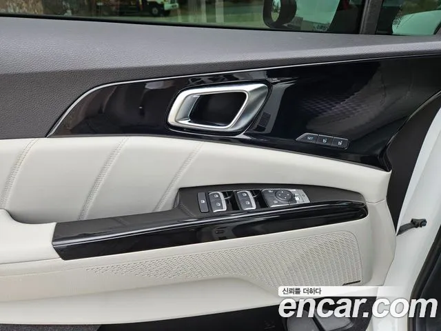 Kia Canival Carnival 4 поколение Бензин 7 мест Signature — Фото автомобиля 4
