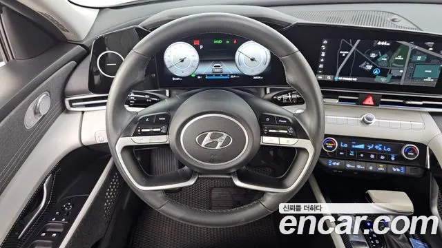 Hyundai AVANTE Inspiration — Фото автомобиля 15