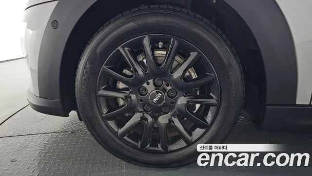 Mini Cooper Cooper 5 дверей Classic — Фото автомобиля 5