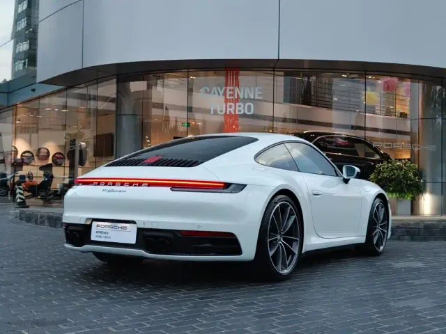 Porsche 911 — Фото автомобиля 17
