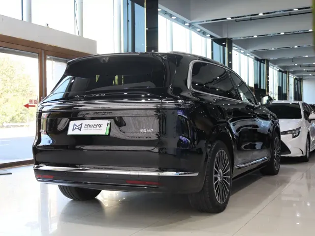 Aito M7 — Фото автомобиля 22