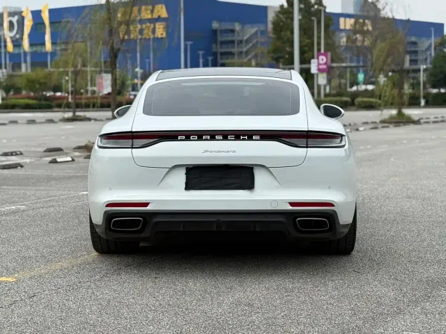 Porsche Panamera — Фото автомобиля 5