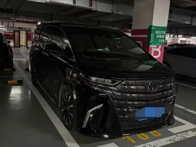 Фотография автомобиля — Toyota Alphard