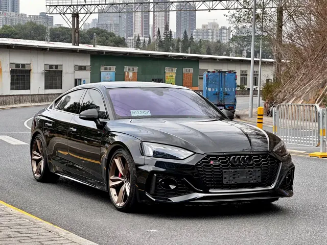Audi RS 5 — Фото автомобиля 3