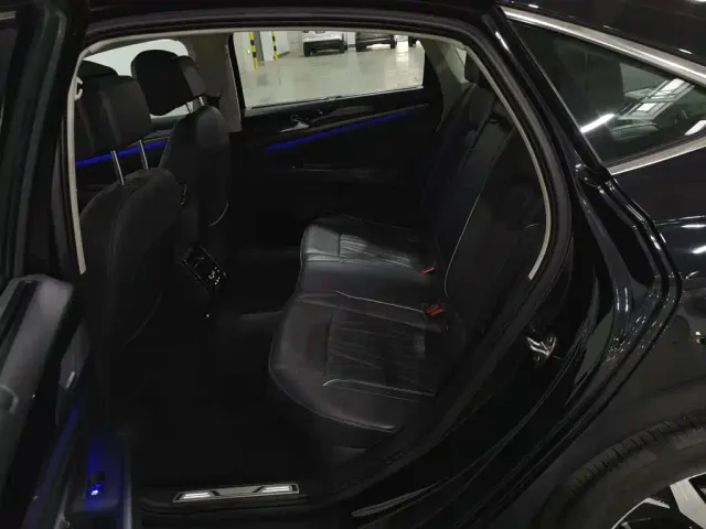 Volkswagen Passat — Фото автомобиля 15