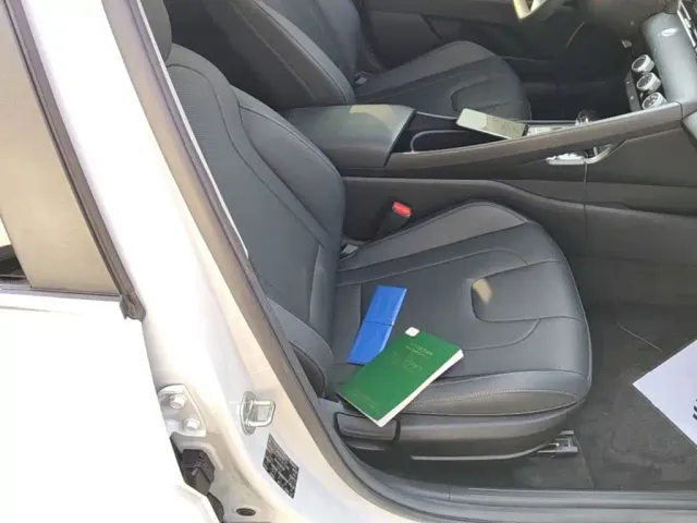 Hyundai Elantra — Фото автомобиля 24