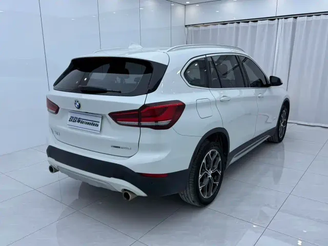 BMW X1 — Фото автомобиля 4