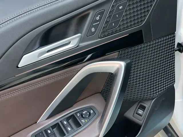 BMW X1 — Фото автомобиля 9