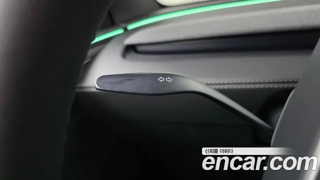Tesla Model Y — Фото автомобиля 19