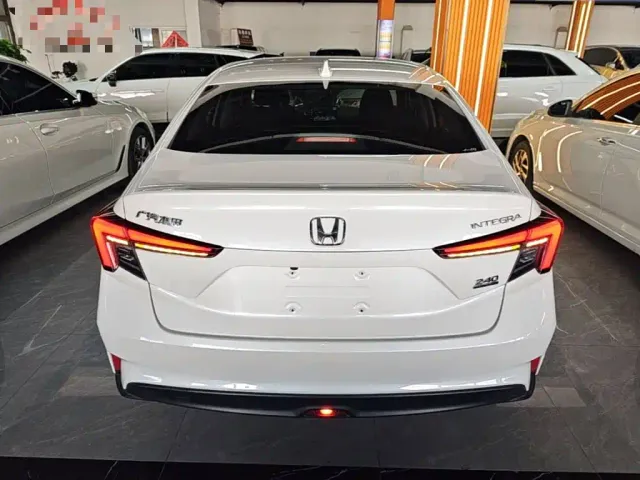 Honda Integra — Фото автомобиля 5