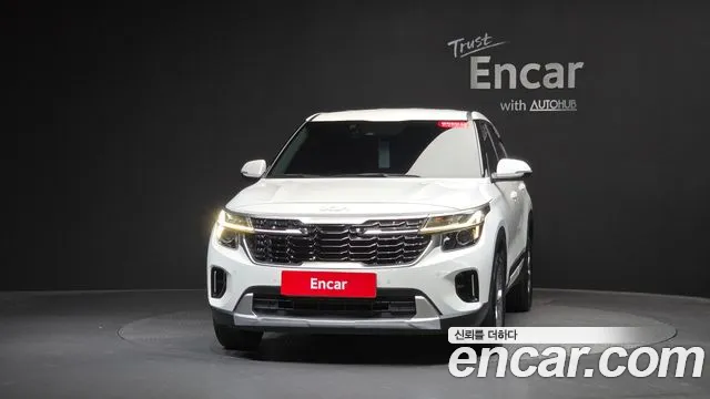 Kia Seltos Новый Seltos Бензин 2.0 2WD — Фото автомобиля 3