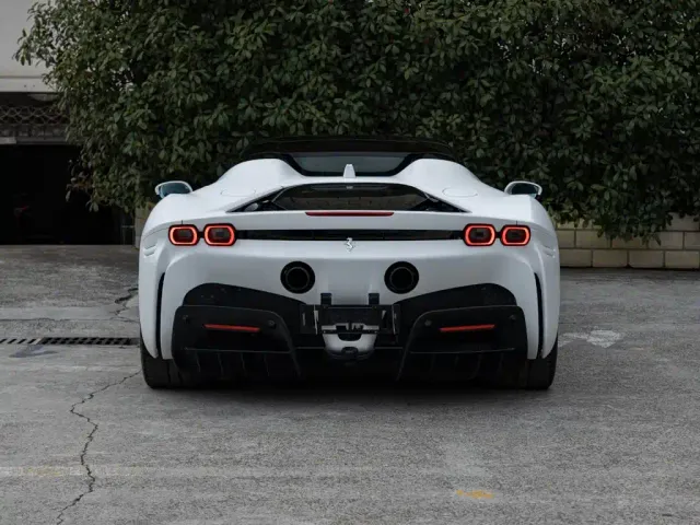 Ferrari SF90 — Фото автомобиля 5