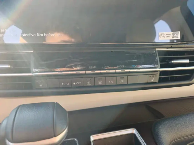 Toyota Granvia — Фото автомобиля 10