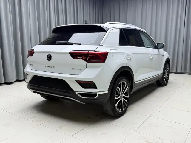 Volkswagen T-Roc — Фото автомобиля 7