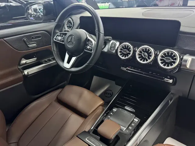 Mercedes-Benz GLB-Class — Фото автомобиля 5