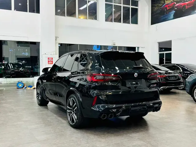 BMW X5 M — Фото автомобиля 4