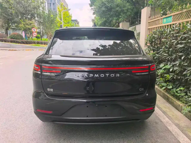 Leapmotor C11 — Фото автомобиля 8