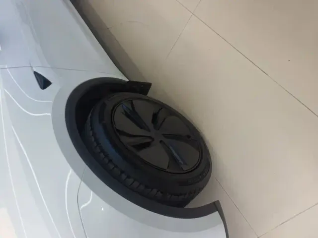 Tesla Model Y — Фото автомобиля 22