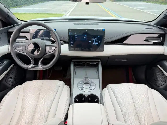 BYD Seal 06 — Фото автомобиля 10