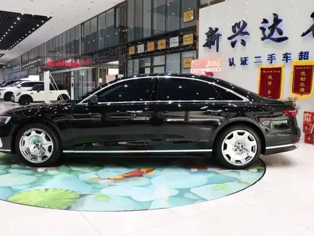 Audi Audi A8 2022 A8L 50 TFSI quattro Comfort Collector's Edition — Фото автомобиля 3
