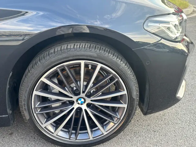 BMW 5 Series — Фото автомобиля 15