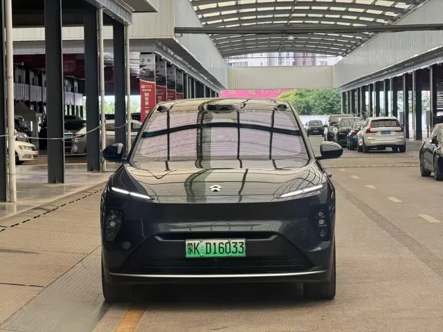 Nio ES8 — Фото автомобиля 2