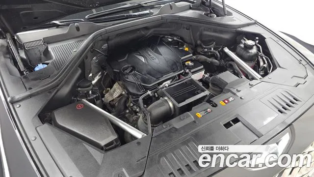 Genesis GV80 — Фото автомобиля 9