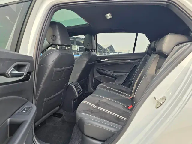 Volkswagen Golf 2021 280TSI DSG R-Line — Фото автомобиля 9