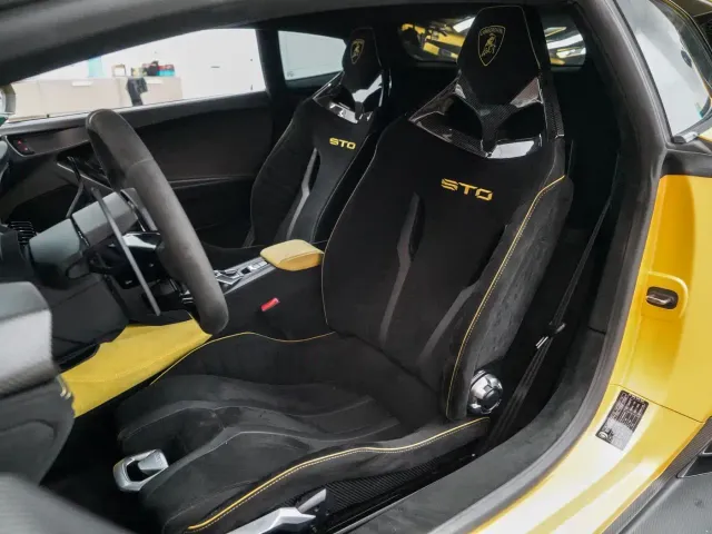 Lamborghini Huracan — Фото автомобиля 9