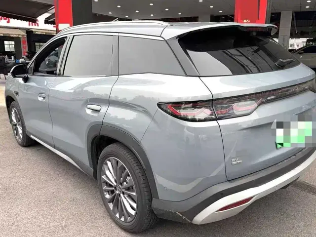 BYD Song Ultra — Фото автомобиля 3