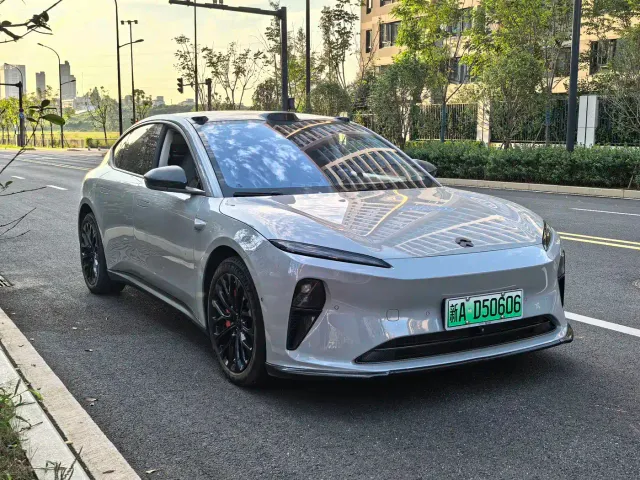 Nio ET5 — Фото автомобиля 3