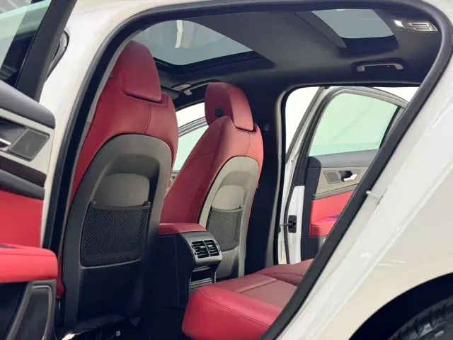 Jaguar XEL — Фото автомобиля 9