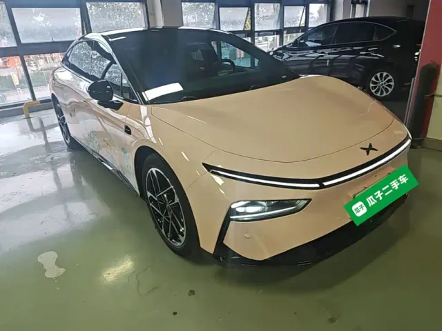 Xpeng P7+ — Фото автомобиля 3