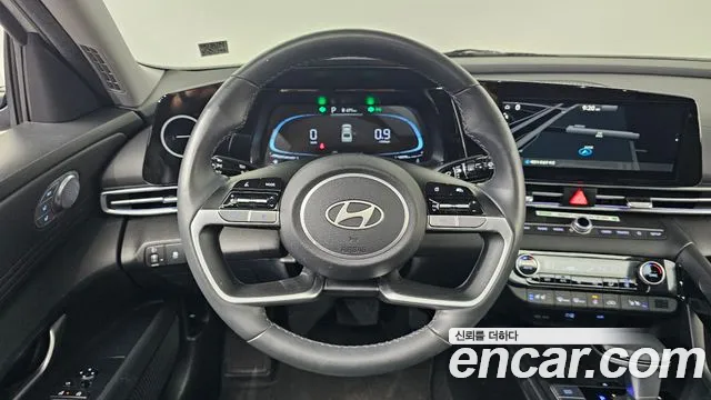 Hyundai AVANTE Новый Avante (CN7) — Фото автомобиля 13
