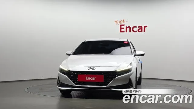 Hyundai Avante CN7 — Фото автомобиля 3