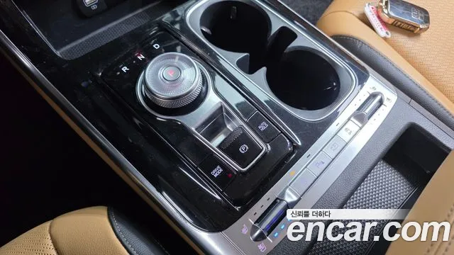 Kia Carnival — Фото автомобиля 12