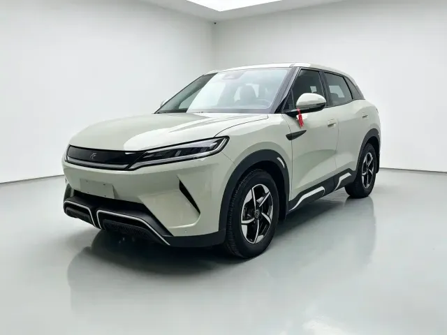 Фотография автомобиля — BYD Yuan UP