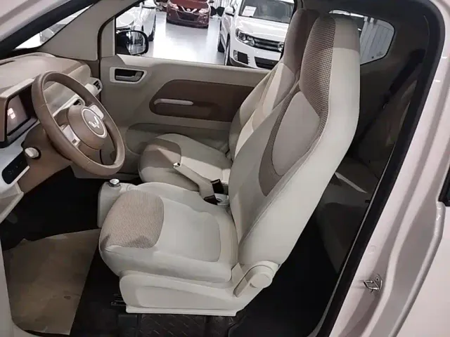 Wuling Hongguang Mini EV — Фото автомобиля 14