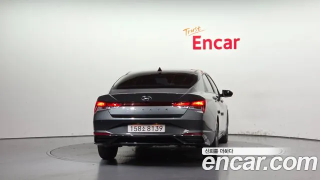 Hyundai Avante CN7 — Фото автомобиля 4