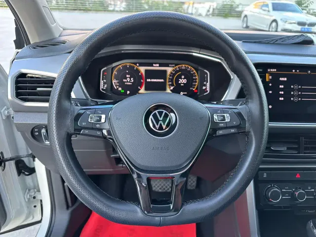 Volkswagen T-Cross — Фото автомобиля 14