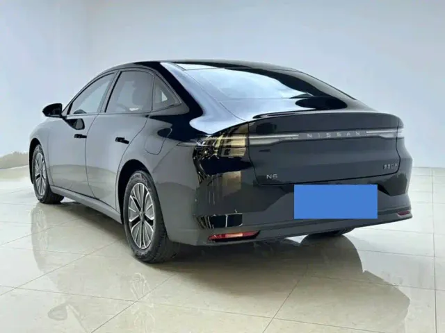 Nissan N6 — Фото автомобиля 4