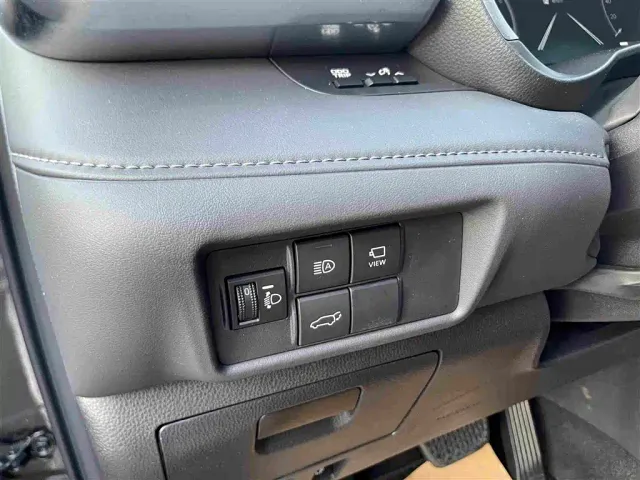 Toyota Crown Kluger — Фото автомобиля 9