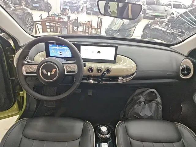 Wuling Bingo — Фото автомобиля 9