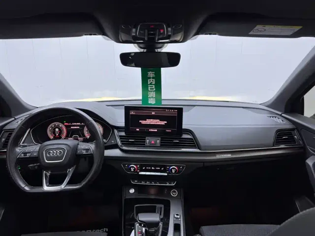 Audi Q5L Sportback — Фото автомобиля 21