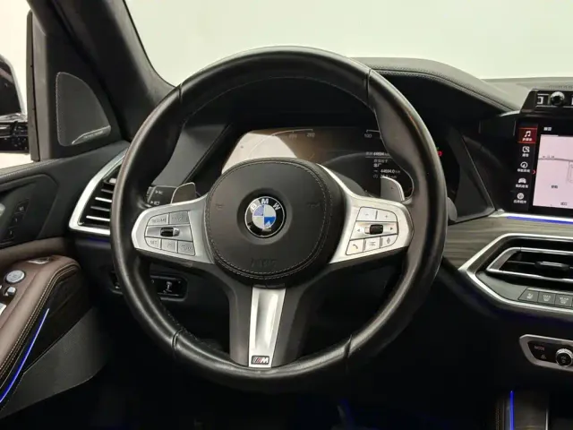 BMW X5 — Фото автомобиля 12