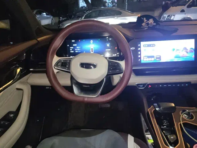 Geely Xingyue L — Фото автомобиля 6