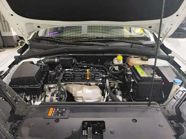 Roewe i5 — Фото автомобиля 19